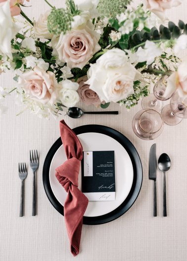 Modern and Chic – Table Tales
