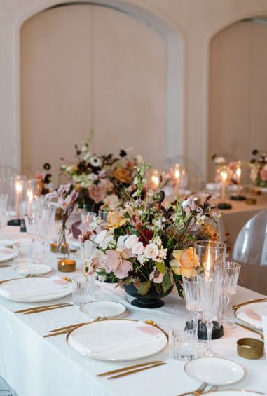 Romantic and Classic – Table Tales