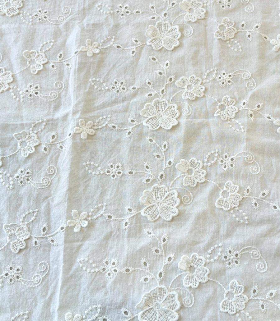 Eyelet 3D Floral Overlay 108"x156" Buffet