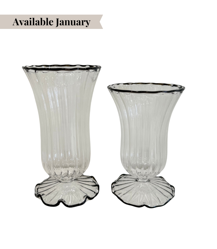 Fluted glassware with double black rim