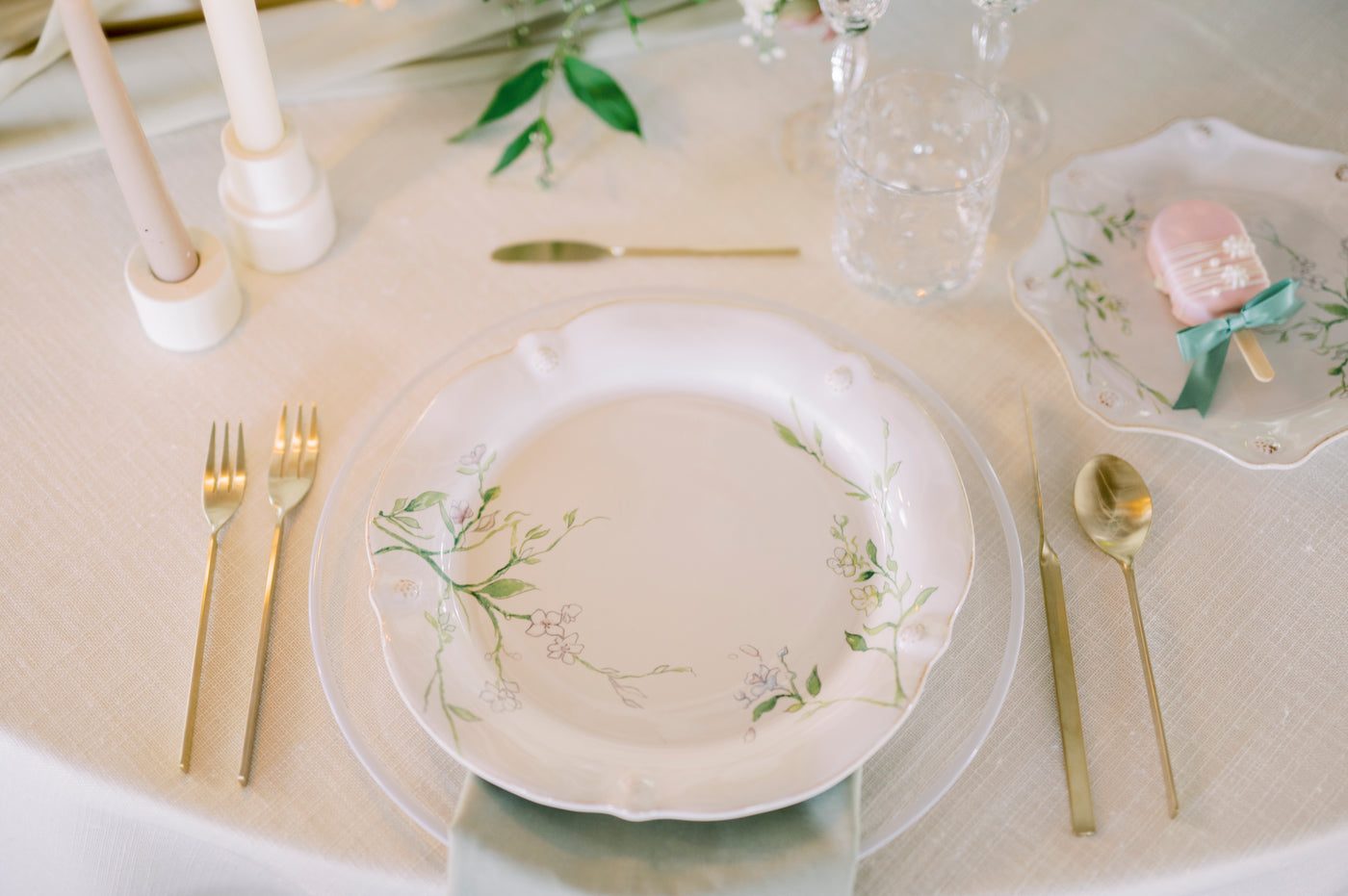 Floral Sketch Dinner Plate