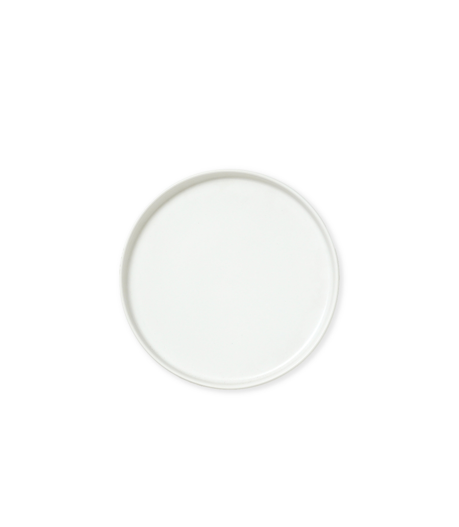 white bread plate with raised edge 