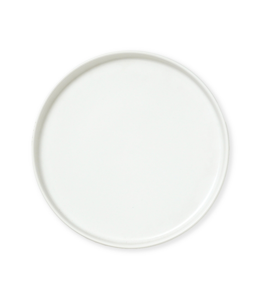 white charger plate with raised edge 