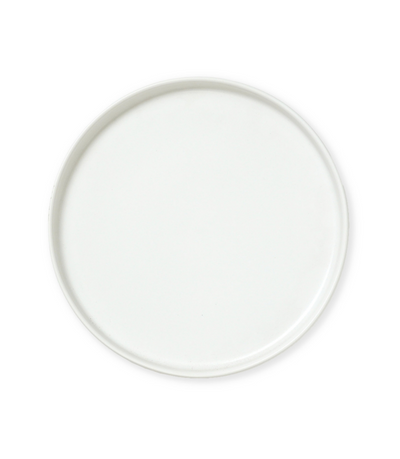 white charger plate with raised edge 