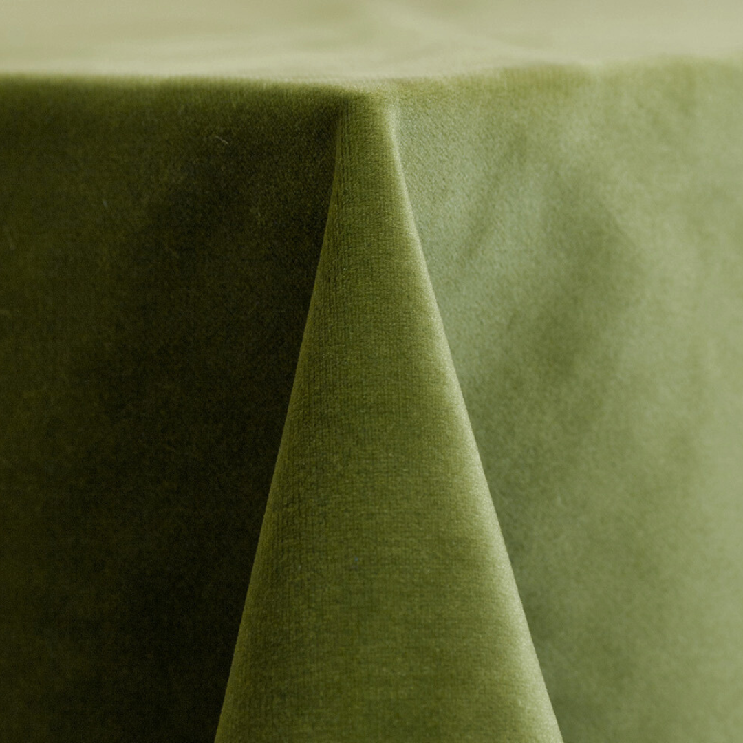 Velvet Tablecloth 132" Round - Leaf