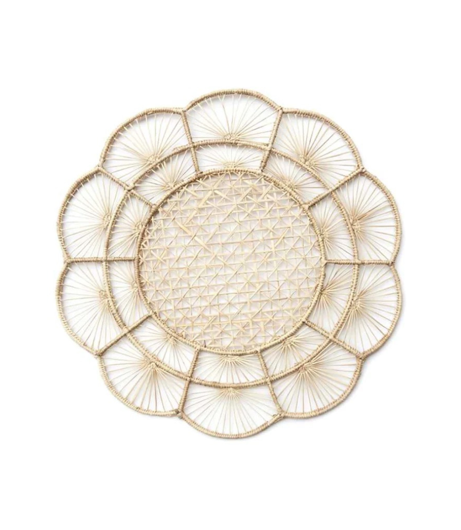 floral shaped woven placemat 